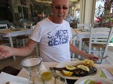 Rafina, Taverna Sandanisi