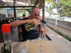 Rafina, Restaurant Los Mexicanos