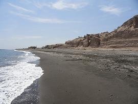 Monolithos Beach in Santorini