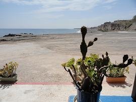 Taverna Panos, Monolithos Beach in Santorini