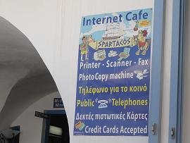 Cafe Bar Restaurant Spartacos in Athinios in Santorini