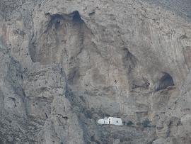 Perissa in Santorini