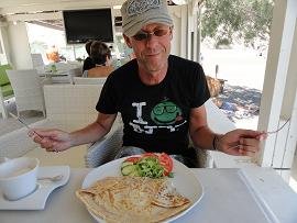 Corner Snack Bar in Perissa in Santorini