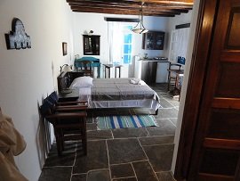 Sifnos, Fassoulou Studios in Faros