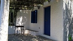 Nyfi Skyros Bungalows, Skyros