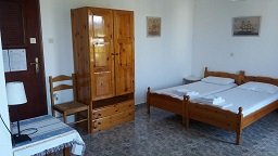 Pagonis Studios Skyros in Magazia beach, Skyros
