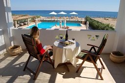 Vina Beach Hotel in Pouria, Skyros