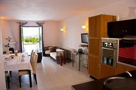 Nefeli Villas, Skyros