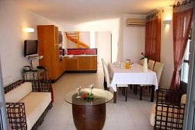 Nefeli Villas, Skyros