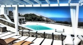 Pino di Loto Luxury Apartments, Kini Beach