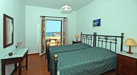 Reggina's Apartments - Poseidonia, Finikas, Syros
