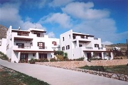 Plakourakia Apartments in Finikas, Syros
