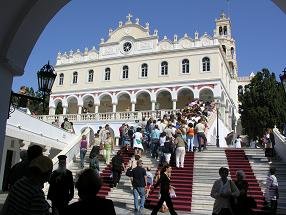 The Panagia Evangelistria Church on Tinos in Greece, de kerk in Tinos Stad in Griekenland